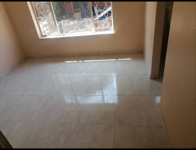 3 BEDROOM PROPERTY TO RENT IN REGENTS PARK